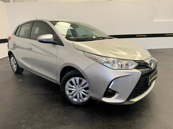 TOYOTA YARIS 1.3 16V FLEX XL LIVE MULTIDRIVE TOYOTA YARIS 1.3 16V FLEX XL LIVE MULTIDRIVE